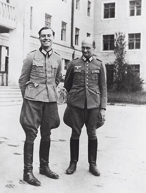 VStauffenberg_vQuirnheim.webp