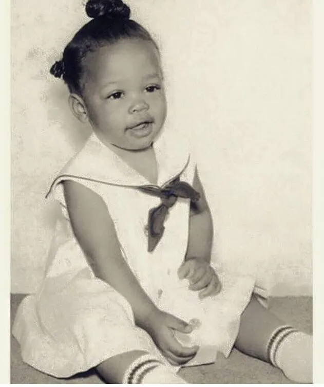 whitney_childhood3.webp