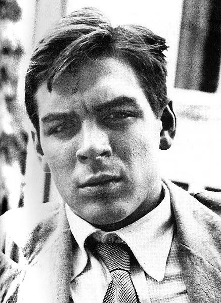 Young-Che.jpg