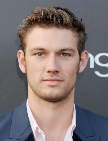 Young-Hollywood-Awards-Red-Carpet-Pictures.webp