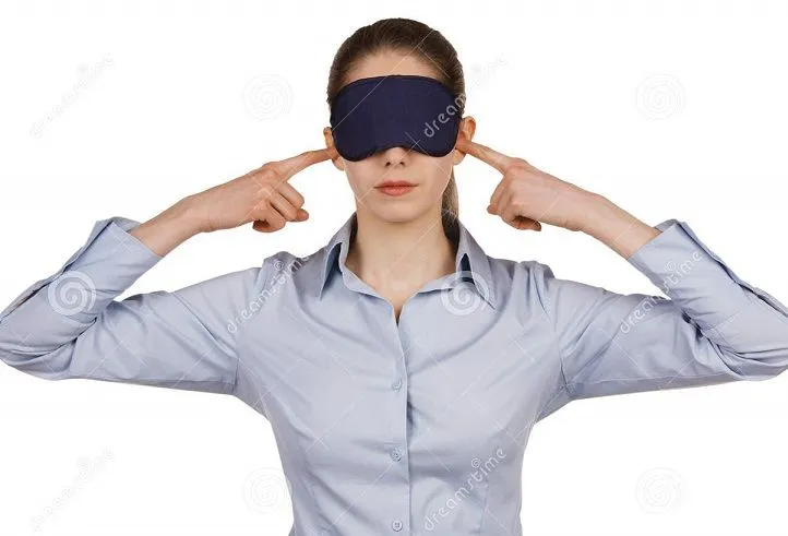 young-woman-blindfold-white-background-36122019.webp