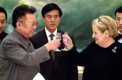 $250px-Kim_Jong_Il_and_Madeleine_Albright.jpg