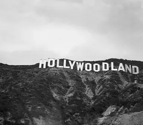 hollywood-sign-old-photograhs (3).webp