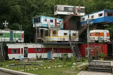 $avant_trailer_park.webp $avant_trailer_park.webp