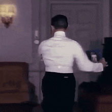 dancing-on-the-ceiling-spinning.gif