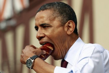 obama-eating2.jpg