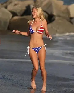 heidi montag.bikini.pics.webp