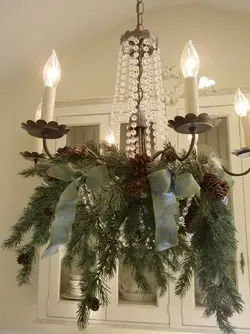 chandelier.webp