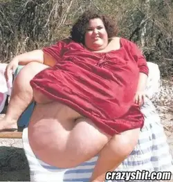 $really_fat_chick.webp