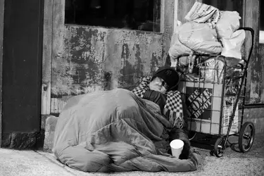 $homeless-shelters-become-even-more-important-when-the-harsh-new-york-winter-arrives.webp