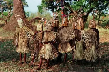 $african-boys-of-the-yao-tribe-in-ma.webp