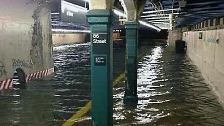 $ht_sandy_new_york_flooded_subway_tunnel_ll_121030_wg.webp