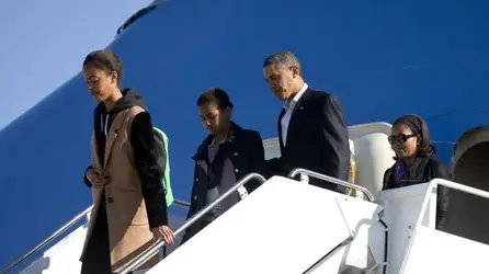 $341228_Obama%20Hawaii.webp