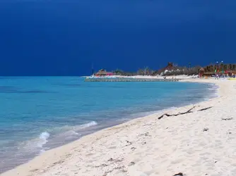 $cozumel-beach.webp