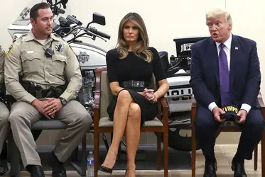melania17.webp