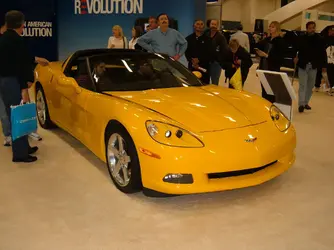 $2005_yellow_Chevrolet_Corvette.webp