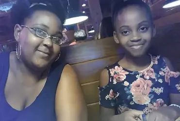 McKenzie Adams and her mother, Jasmine.webp