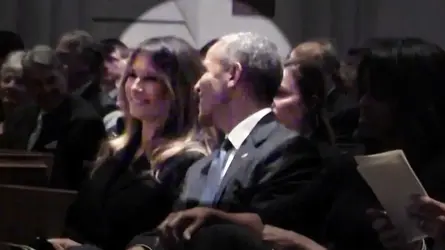 180423194657-melania-trump-barack-obama-barbara-bush-funeral-super-169.webp