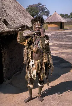 healer-Shona-costume-Zimbabwe.webp