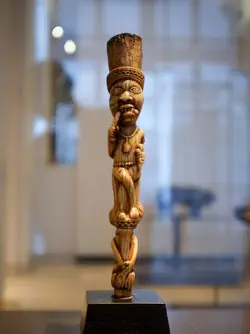 Head-of-a-scepter-19th-century-768x1024.webp