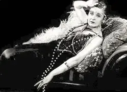 fainting-couch-flapper.webp fainting-couch-flapper.webp