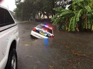 tampa pd cruiser in flooded water_1433970910519_19597551_ver1.0_320_240.webp