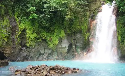 $rio_celeste_waterfall_2.webp