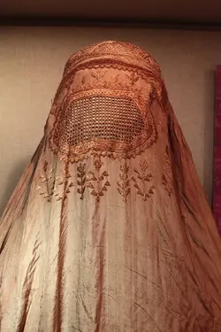 800px-Burqa_IMG_1127.webp