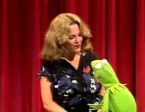 $300px-Madeline-kahn-kermit.webp