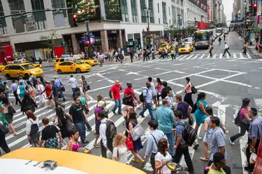 NYC-crowds-3275(1).webp NYC-crowds-3275(1).webp
