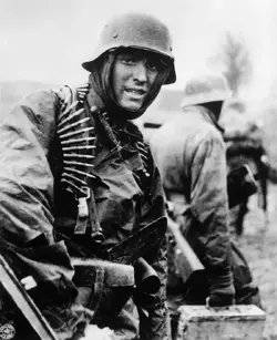heavily-armed-nazis (1).webp