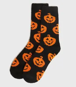 black-halloween-pumpkin-fluffy-socks.webp