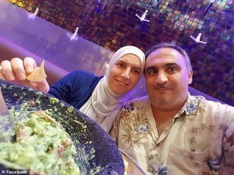 600px-Loay_Alnaji_with_Palestinian_wife_Nada_Al_Hammouri.jpg