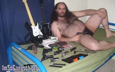 $guitar-redneck-gansta-redneck-guitar-gun-gangsta-1291577260.webp