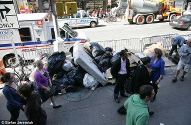 $Trash mounting up on Wall Street.jpg
