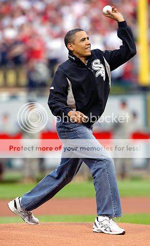 obama_throws_ceremonial_pitch_at_mlb_all_star_game.jpg