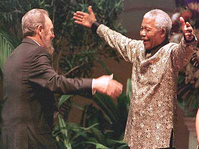 nelson-mandela-fidel-castro.jpg