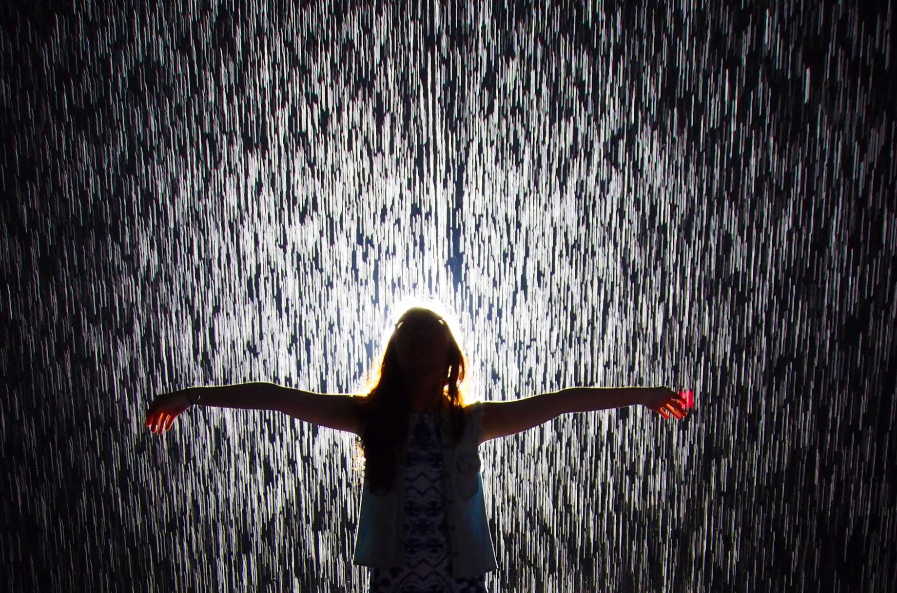 MOMA-Rain-Room-2-horizontal.jpg
