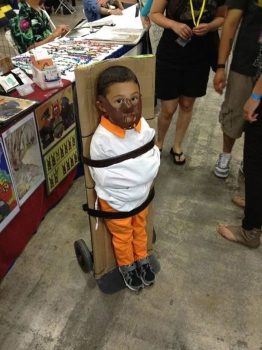 halloween_costumes_19.jpg