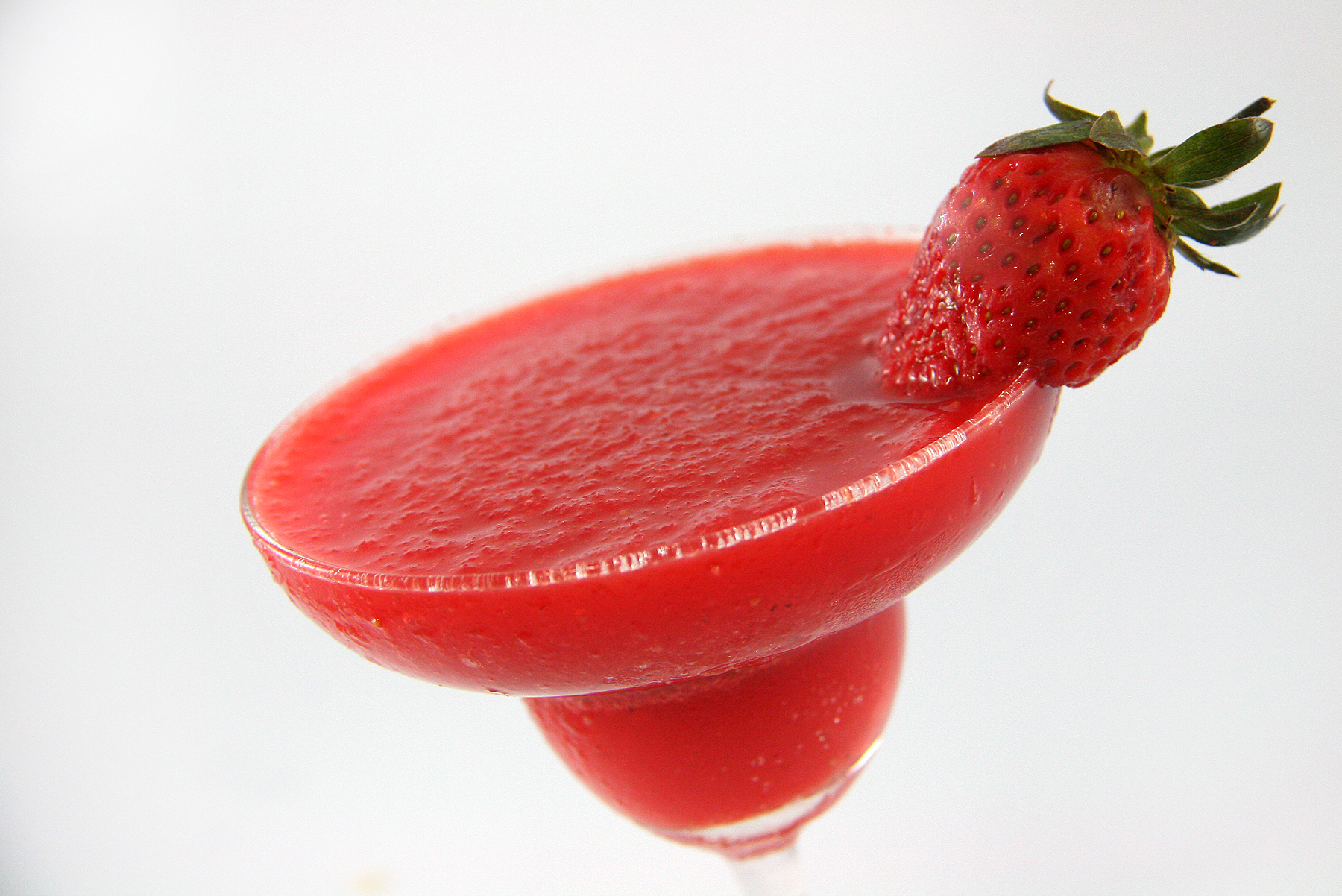 Make-Strawberry-Vodka-Slush-Intro.jpg