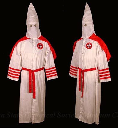 18_Ckkk1_robe_trapp.jpg