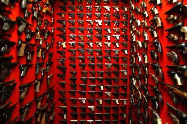 wall-of-guns.jpg