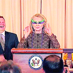 55a545ab140000b6109a83f2.gif