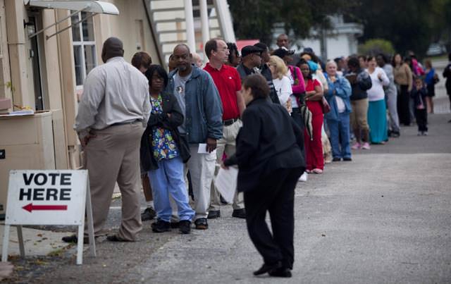 florida-voters-waiting-in-line.jpg