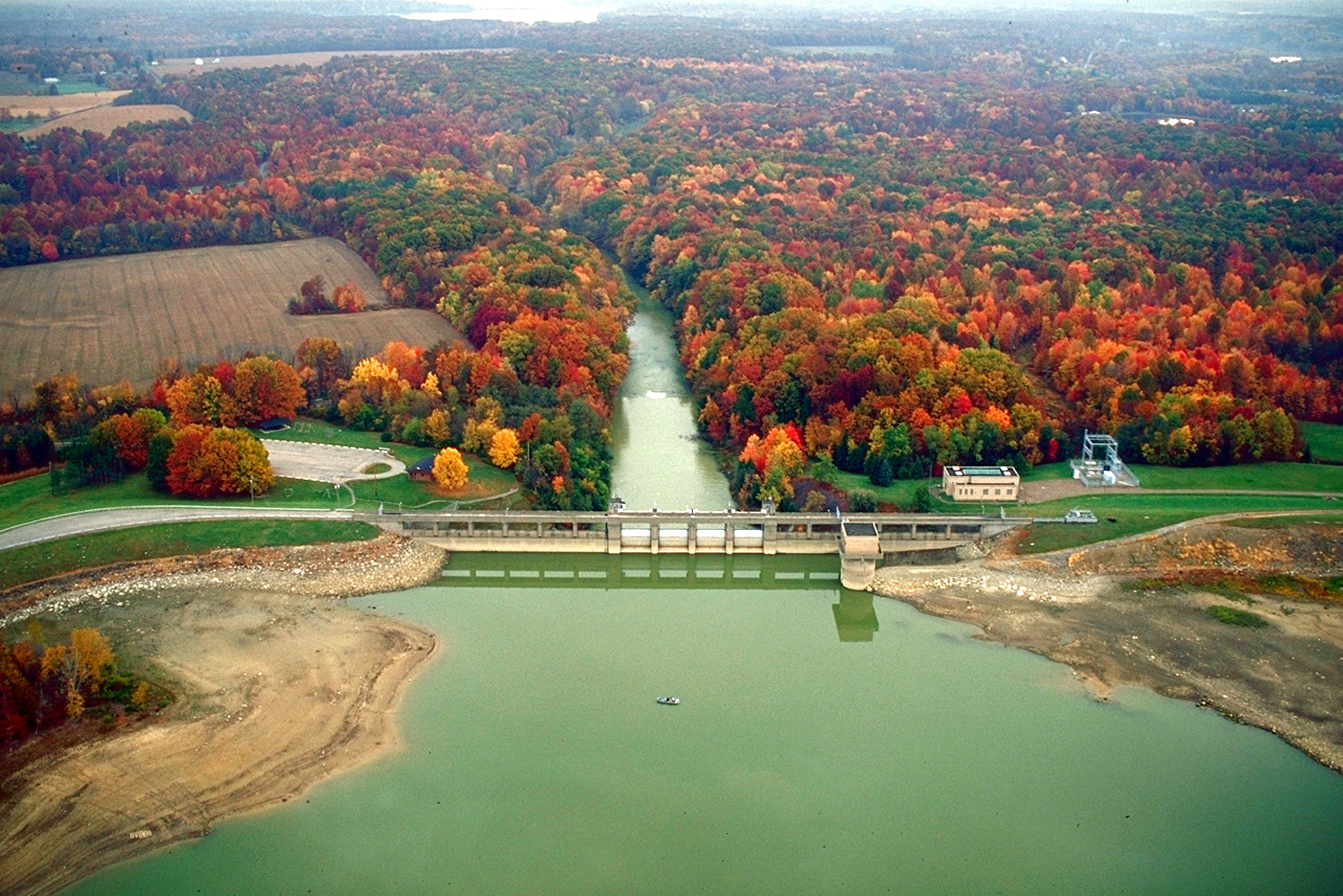 USACE_Berlin_Dam_Mahoning_River.jpg