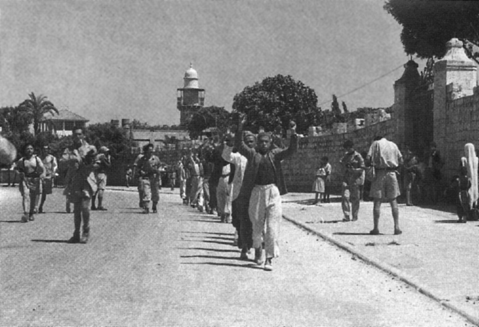 Ramla_prisoners_of_war,_July_12-13,_1948.png
