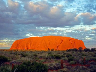 230-uluru.jpg
