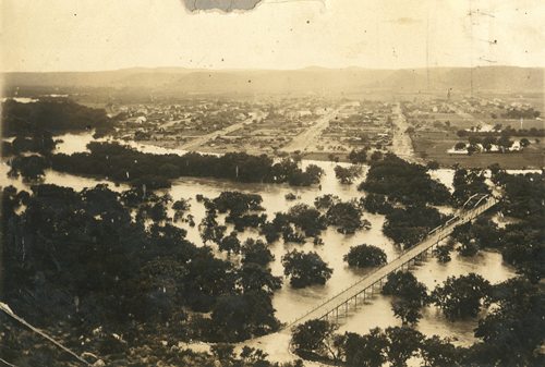 JunctionTexas1935FloodTXDoT05a.jpg