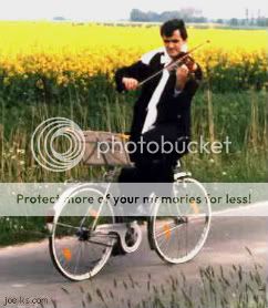 BackPeddlingViolinist.jpg