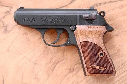 productimage-picture-walther-ppk-s-22-grips-ckrd-logo-355_JPG_500x500_q85.jpg